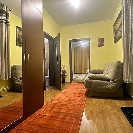 Cozy Corner Отель Брашов