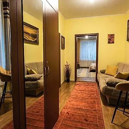 Отель Cozy Corner Брашов
